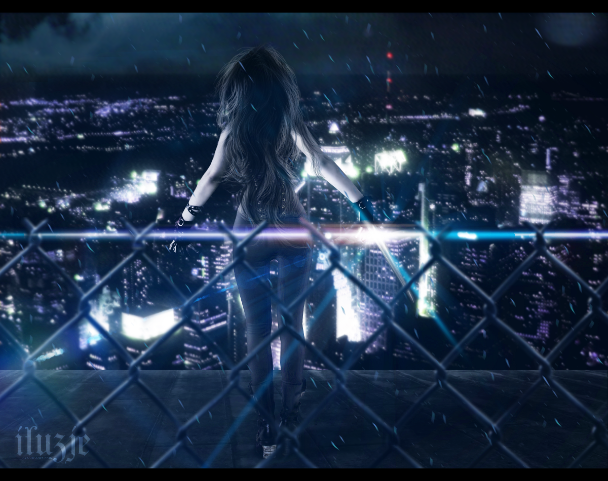 Фото Девушка, держась за забор, стоит на крыше высотки и любуется ночным городом, работа от msriotte