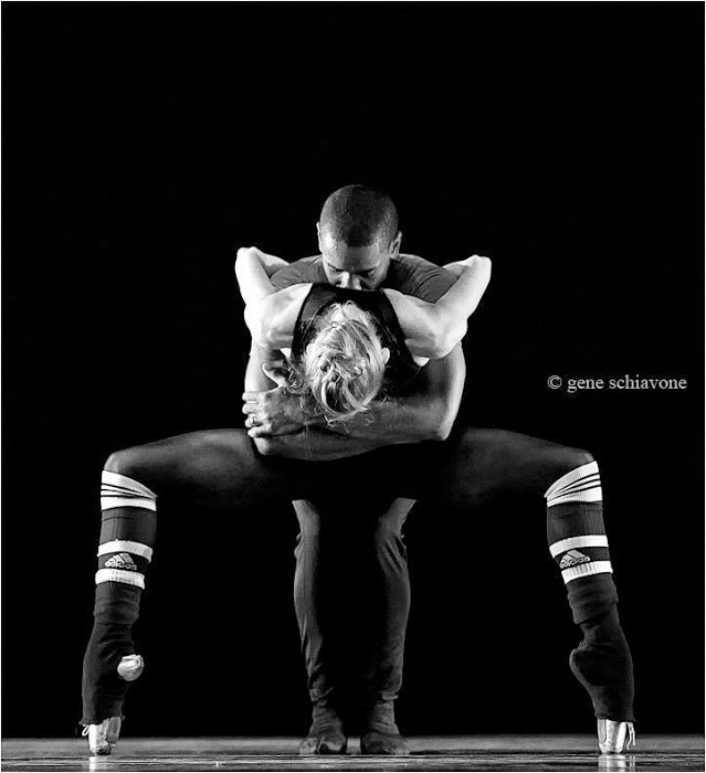 Фото Парень и девушка в танце, фотограф Gene Schiavone