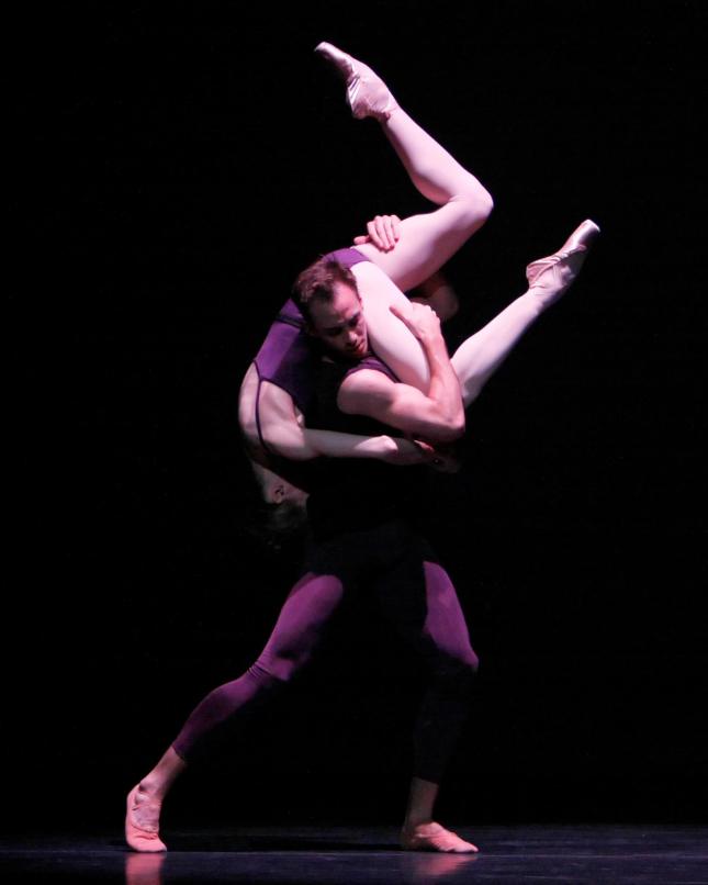 Фото Парень и девушка в танце, балет, фотограф Gene Schiavone