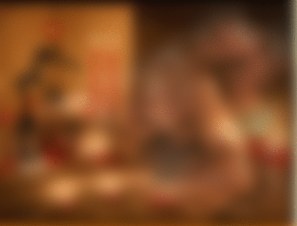 Фото Шикарно украшена ванная комната для романтического вечера, парень целует девушку