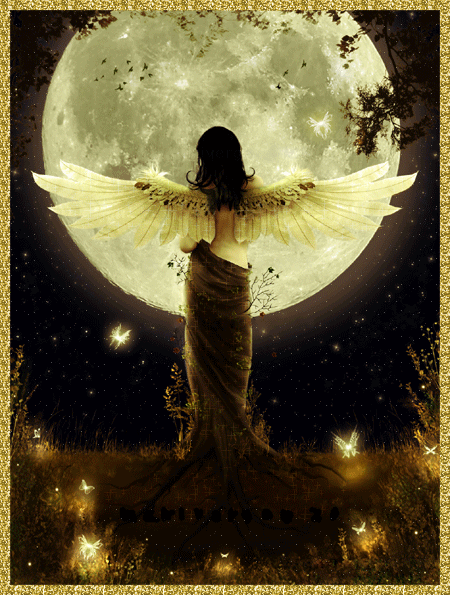 Фото Девушка- ангел стоящая у луны