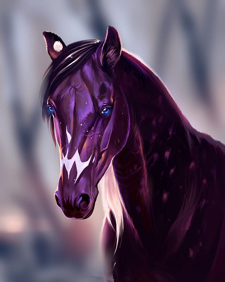 Фото Фиолетовая лошадь с голубыми глазами
