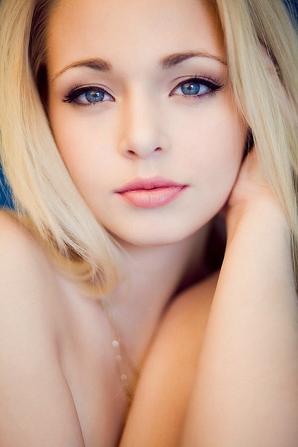 Hot Blue Eyed Blonde