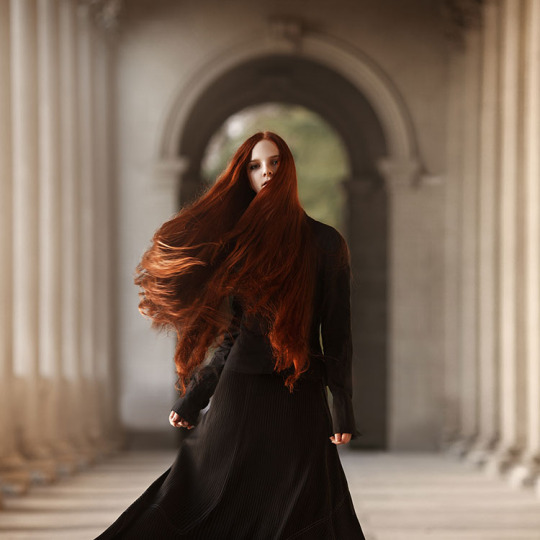 Фото Девушка в черной одежде с длинными волосами, фотограф Елена Daedra Алферова