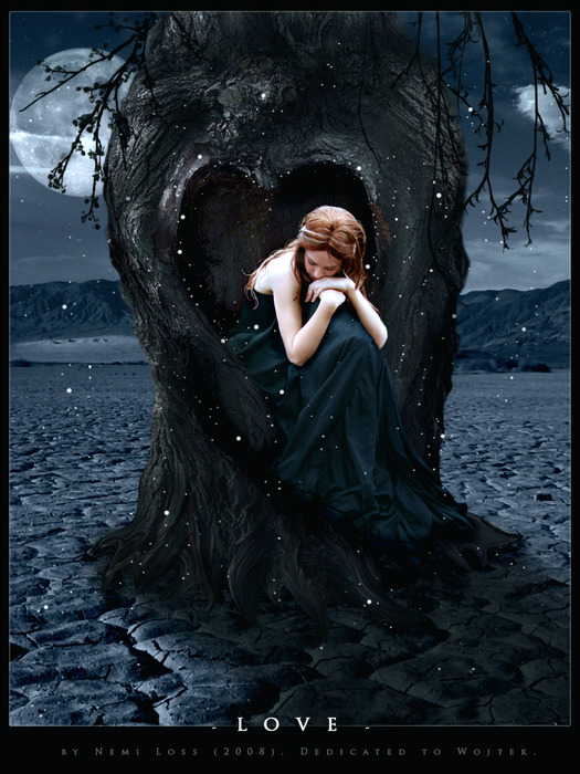 Фото Грустная девушка сидит на фоне дупла в виде сердца на фоне ночного звездного неба и луны / LOVE BY NEMI LOSS-2008 DEDICATED TO WOJTEK/
