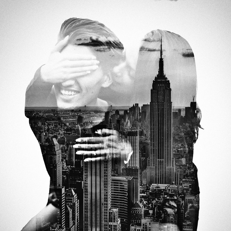 Фото Девушка с мужчиной и отражающийся в них город Нью-Йорк, США / New York, USA, фотограф Sanya Khomenko