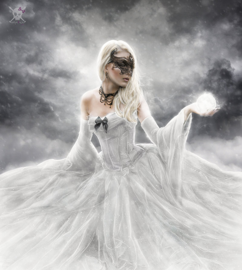 Фото Девушка в белом платье держит в руке магический шар, by Andrea Garcia