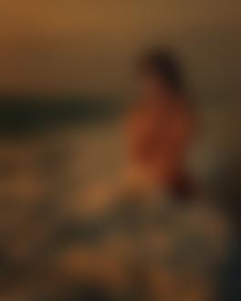 Фото Девушка в пене ночного моря - «Лена морская», фото Захара Райза