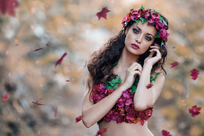 Фото Девушка в костюме из алых цветов, фотограф Alessandro Di Cicco
