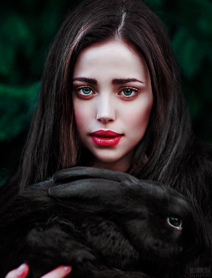 Фото Девушка держит в руках кролика, фотограф Светлана Беляева