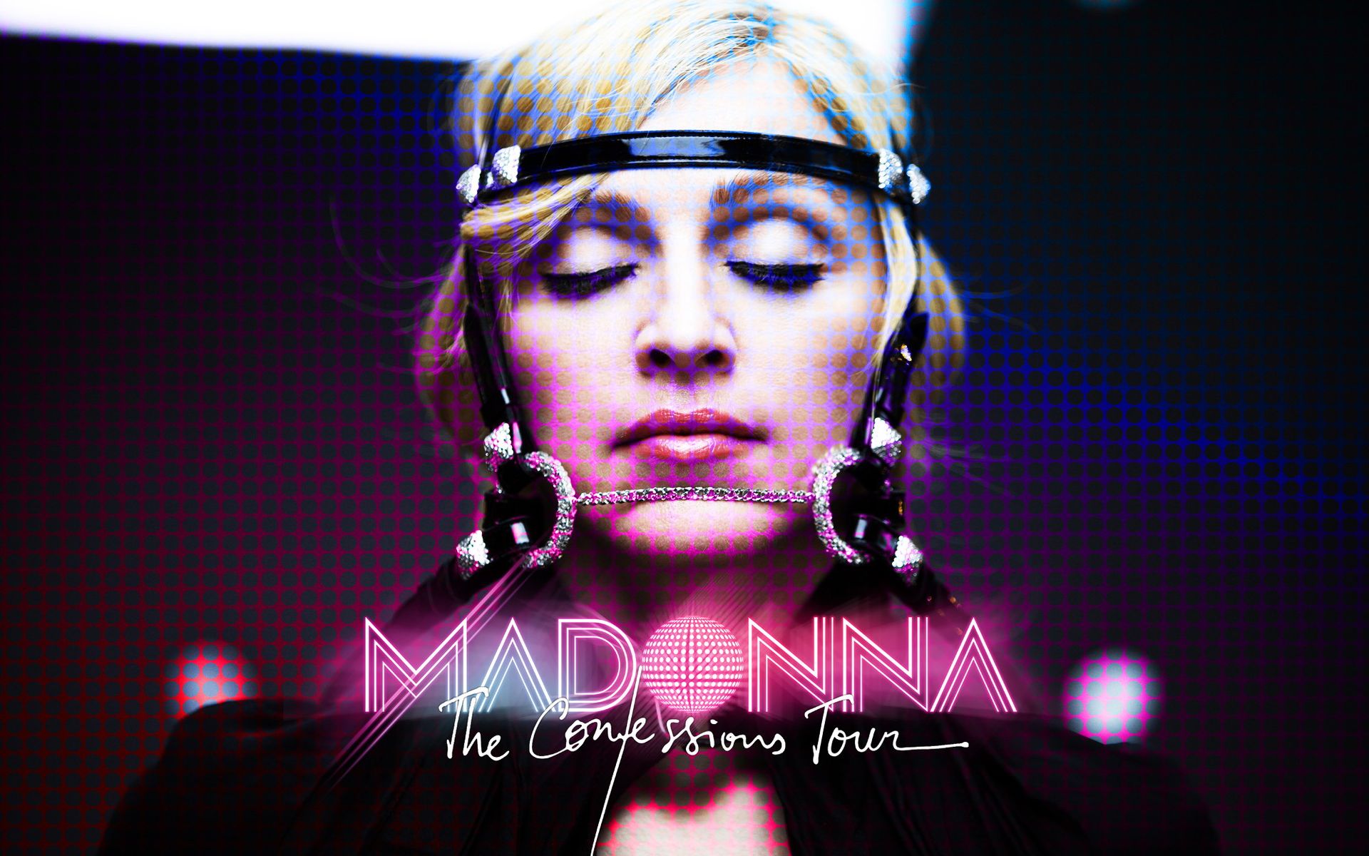 Фото Американская певица Madonna / Мадонна, обложка альбома tunes plus music. записанного в туре «The Confessions Tour»