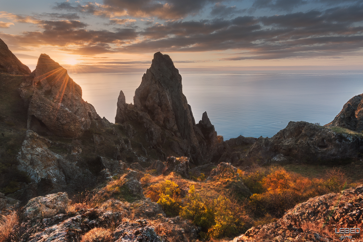 Фото Утро в заповеднике Кара-Даг, фотограф Victor Lebed lebed. pro