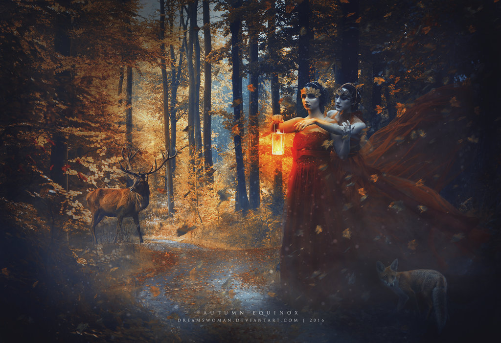 Фото Две девушки стоят в лесу, одна из них держит фонарь в руке, рядом стоит затившаяся лиса, вдали стоит олень, вокруг летают осенние листья, by dreamswoman