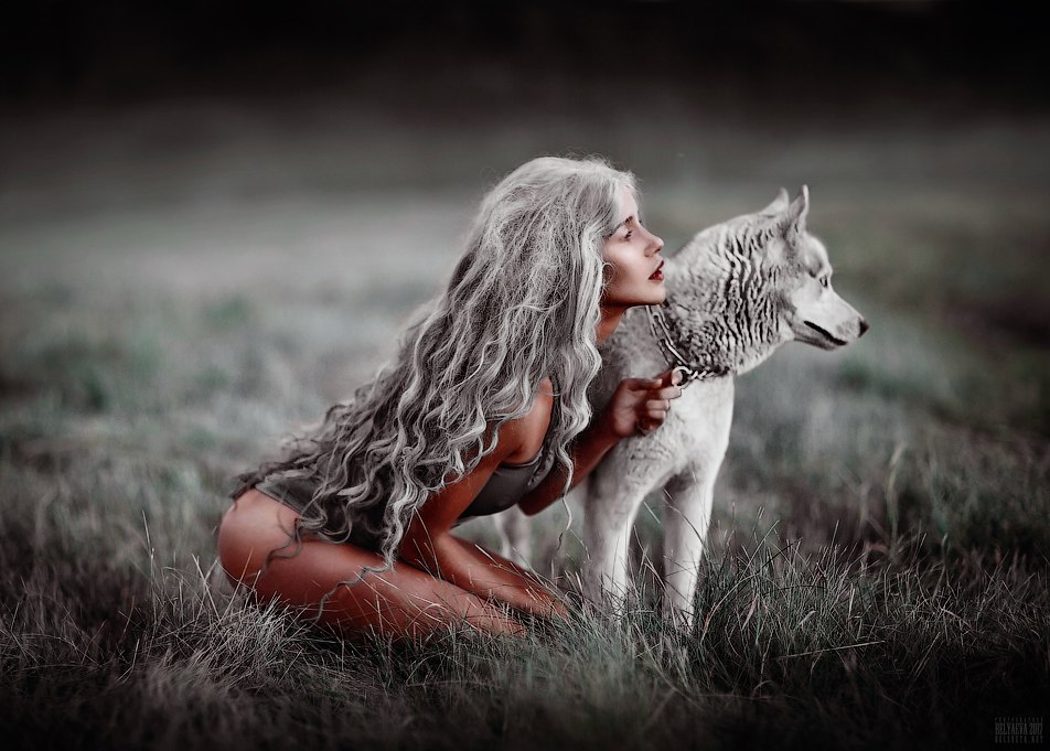 Фото Девушка сидит рядом с собакой, фотограф Светлана Беляева