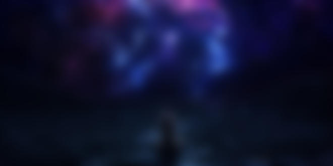 Фото Обнаженная девушка сидит на земле под звездным ночным небом в разноцветных сияющих всполохах. Работа Splinters Of Broken Dreams / Осколки разбитых снов, by igreeny