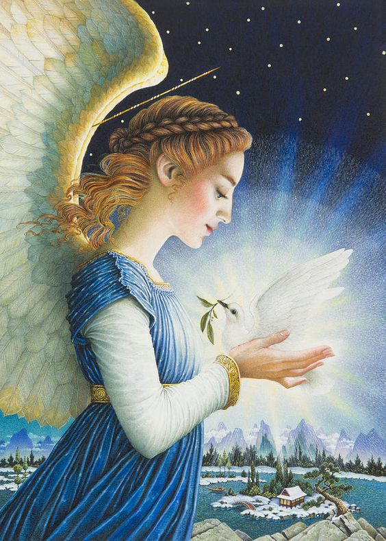 Фото Девушка - ангел с голубем в руках