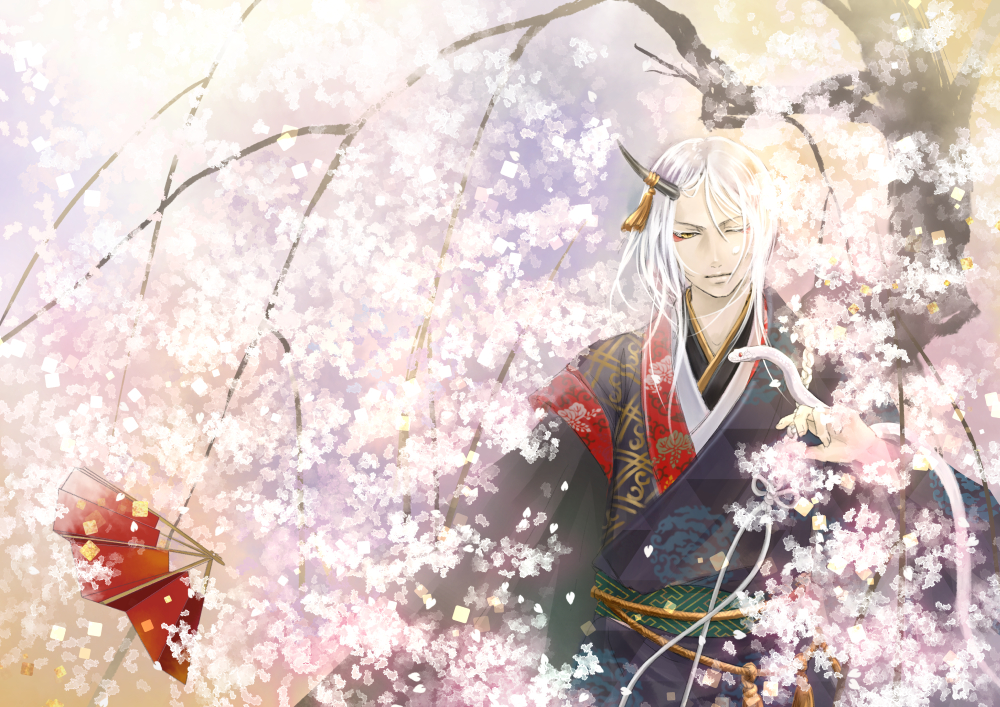 Фото Белокурый демон с белой змеей в ветвях цветущей сакуры, Rien