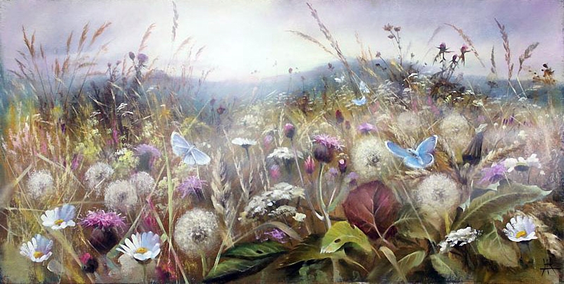 Фото Голубые бабочки порхающие над цветами на фоне горного пейзажа в тумане. Художник Александр Желонкин