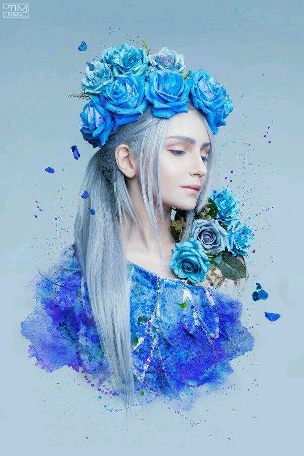 Фото Девушка с голубыми розами на голове, by Gesha Petrovich