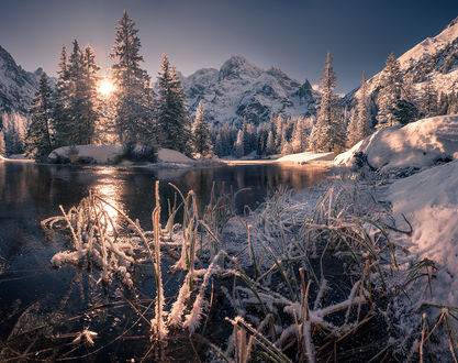 Фото Зимняя река у гор Tatra Mountains, Poland / Татры, Польша. Фотограф Karol Nienartowicz (© zmeiy), добавлено: 17.01.2018 16:32