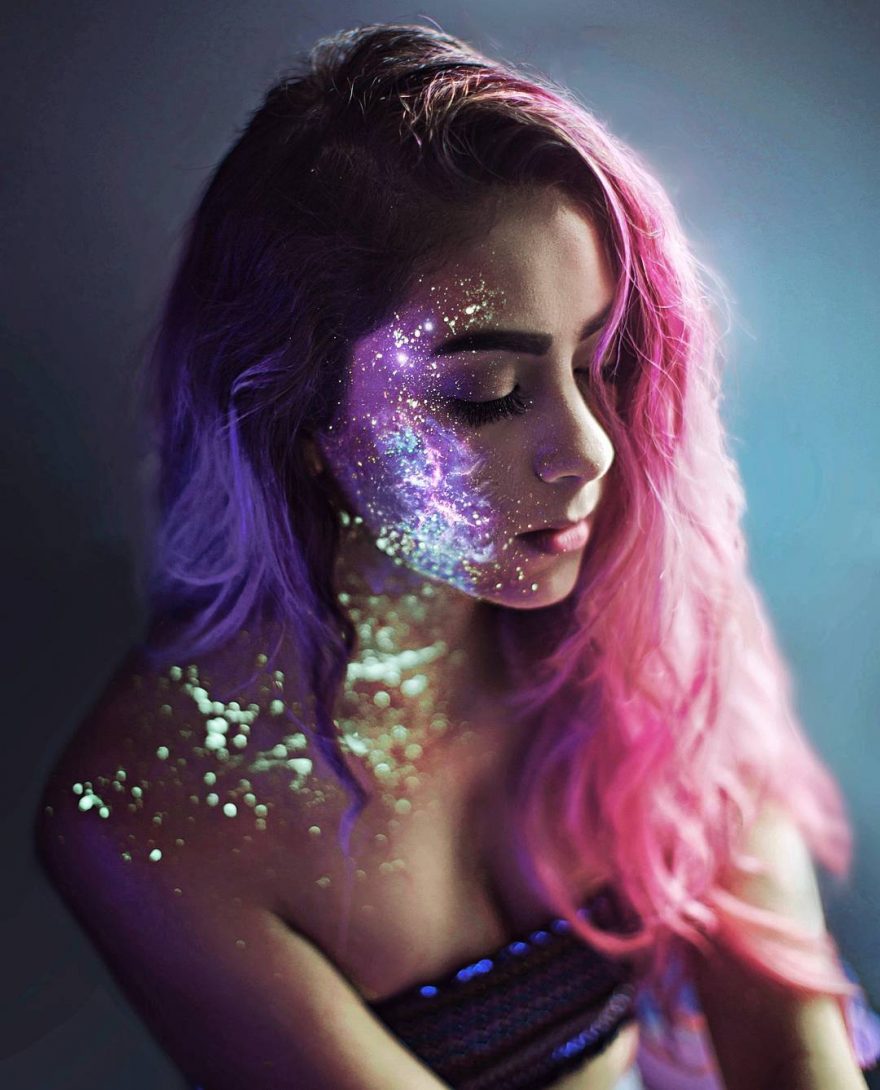 Фото Девушка со светящейся краской на лице и теле, by Calob Castellon
