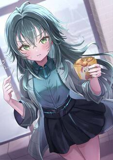 Фото Тэмари Цукимура / Temari Tsukimura из манги Gakuen Idolmaster: Comic Anthology, кушает такояки