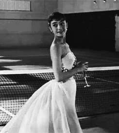 Анимация Одри Хепберн / Audrey Hepburn с бокалом в руке, фильм Сабрина / Sabrina (1954), гифка Одри Хепберн / Audrey Hepburn с бокалом в руке, фильм Сабрина / Sabrina (1954)