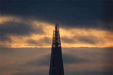 Анимация Вид на 87-этажный небоскреб в Southwark, Лондон / London Bridge Tower,