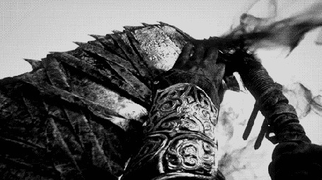 Анимация Мужчина проводи рукой по оружию и появляется ворон, момент из игры Bloodborne / Порождение крови