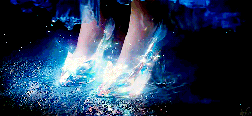 Анимация Сверкающие хрустальные туфельки Золушки / Cinderella, кадр из одноименного фильма, гифка Сверкающие хрустальные туфельки Золушки / Cinderella, кадр из одноименного фильма