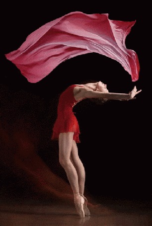 Анимация Балерина с красной тканью