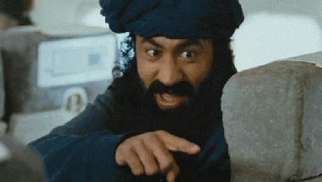 Анимация Актер Kal Penn / Кэл Пенн в образе араба с бородой пугает старушку в самолете, Кадры из фильма Гарольд и Кумар уходят в отрыв / Harold & Kumar Go to White Castle