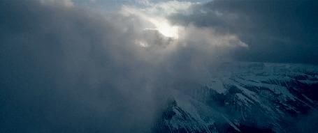 Анимация Движущиеся облака над горами