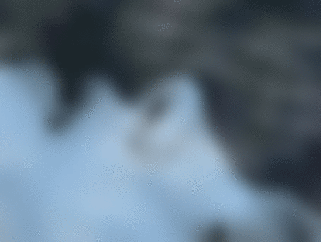 Анимация Полуобнаженная девушка (модель Наталья Водянова) рядом с индийским правителем Шах-Джаханом, реклама Легенда Guerlain, гифка Полуобнаженная девушка (модель Наталья Водянова) рядом с индийским правителем Шах-Джаханом, реклама Легенда Guerlain