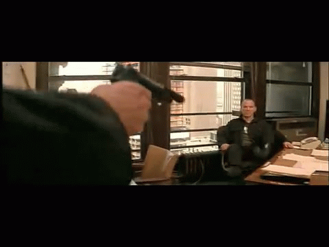 Анимация Матильда и Леон, кадры из фильма Леон, The Professional by Luc Besson, гифка Матильда и Леон, кадры из фильма Леон, The Professional by Luc Besson