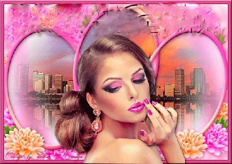 Анимация Девушка-шатенка на фоне города и цветов