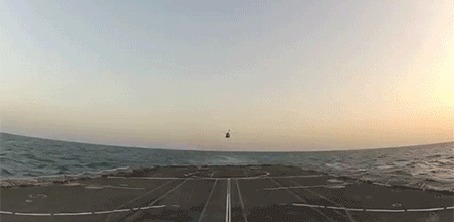 Анимация Вертолет выпускает ракеты
