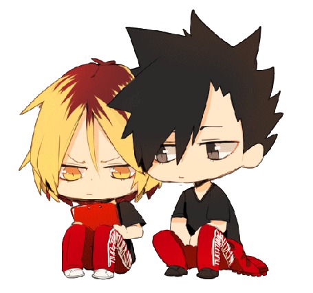 Анимация Кэнма Козумэ / Kenma Kozume играет на смартфоне, Kuroo Tetsurou / Тэцуро Куроо сидит рядом, из аниме Волейбол! / Haikyuu!