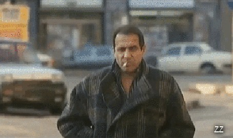 Анимация Adriano Celentano / Адриано Челентано - итальянский музыкант, киноактер, эстрадный певец, кинорежиссер, композитор, общественный деятель и телеведущий останавливает автобус, завязывает обувь и идет дальше