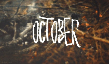Анимация Слово october / октябрь на фоне костра