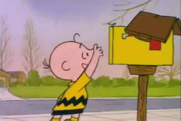 Анимация Чарли Браун / Charlie Brown открывает почтовый ящик, откуда выглядывает пес Снупи / Snoopy из мультсериала Снупи / Snoopy, гифка Чарли Браун / Charlie Brown открывает почтовый ящик, откуда выглядывает пес Снупи / Snoopy из мультсериала Снупи / Snoopy