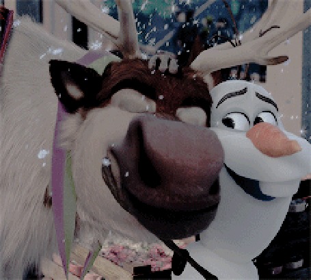 Анимация Снеговик Олаф / Olaf и олень Свен / Sven из мультфильма Холодное сердце / Frozen