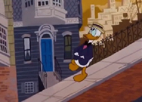 Анимация Donald Duck / Дональд Дак шагает по крыше, герой мультфильма студии Walt Disney / Волта Диснея