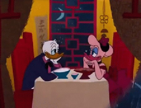 Анимация Donald Duck / Дональд Дак и Daisy Duck / Дейзи Дак сидят за столиком, герои мультфильмов студии Walt Disney / Волта Диснея