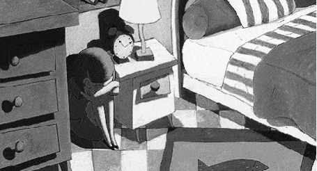 Анимация Кошечка подходит к девочке, сидящей на полу и оказывается в ее обьятиях