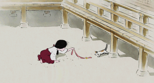 Анимация Маленькая принцесса Кагуя / Kaguya-hime играет с котенком, кадры из аниме Сказание о принцессе Кагуя / Kaguya-hime no Monogatari, гифка Маленькая принцесса Кагуя / Kaguya-hime играет с котенком, кадры из аниме Сказание о принцессе Кагуя / Kaguya-hime no Monogatari