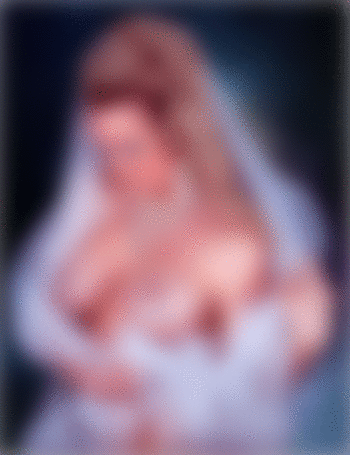Анимация Девушка в бриллиантовых украшениях на фоне космического пространства, гифка Девушка в бриллиантовых украшениях на фоне космического пространства
