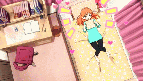 Анимация Чие Сакура / Chiyo Sakura из аниме Ежемесячное седзе Нозаки-куна / Gekkan Shoujo Nozaki-kun в приступе безудержной любви катается по кровати, гифка Чие Сакура / Chiyo Sakura из аниме Ежемесячное седзе Нозаки-куна / Gekkan Shoujo Nozaki-kun в приступе безудержной любви катается по кровати