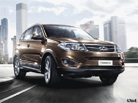 Анимация Автомобиль марки Кроссовер Chery Tiggo 5 едет по городской магистрали