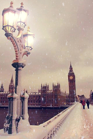 Анимация Лондон запорошенный снегом, мост через Темзу с ажурными фонарями, гифка Лондон запорошенный снегом, мост через Темзу с ажурными фонарями